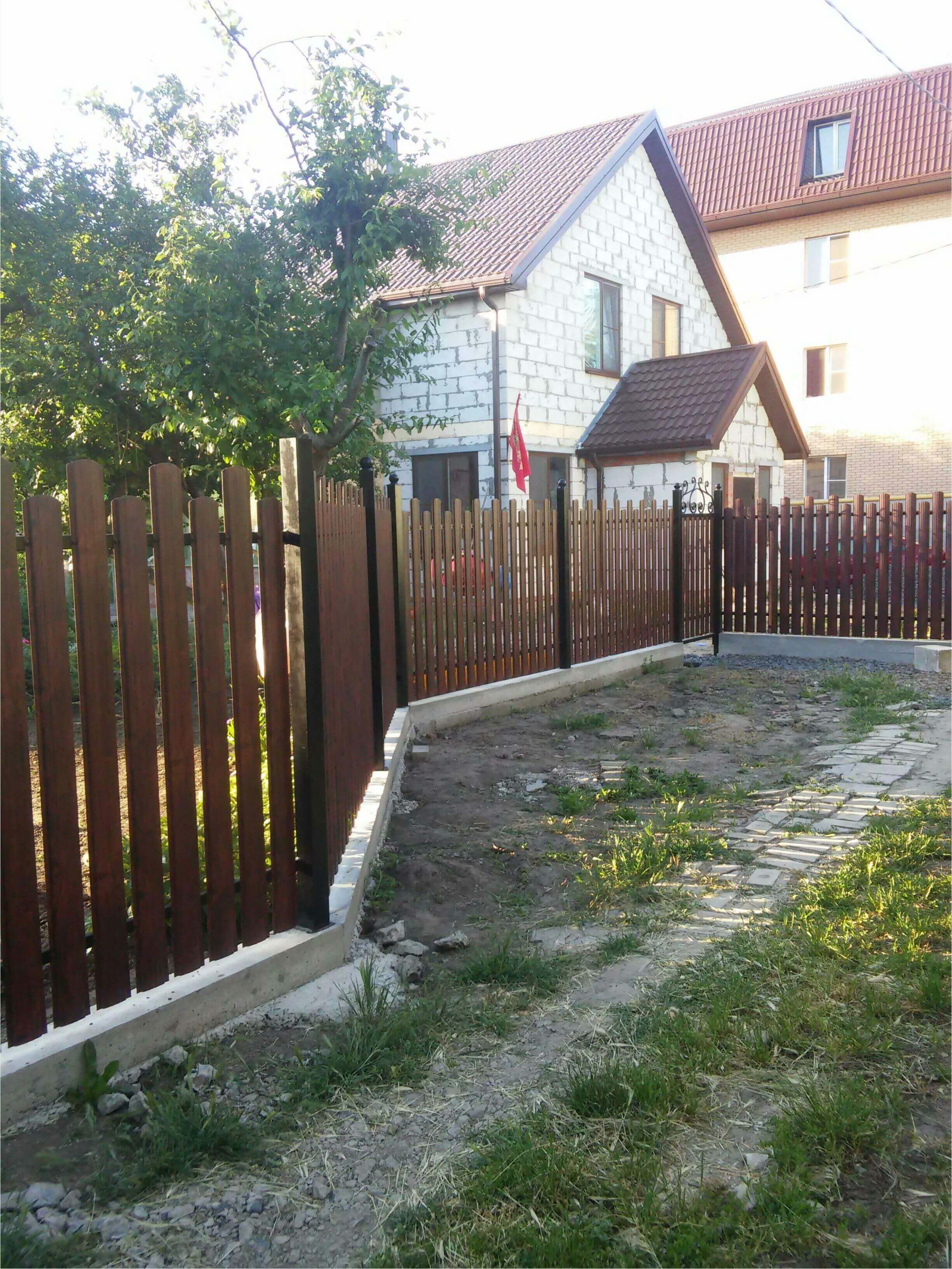 Забор из штакетника 90м фото4 в Алматы