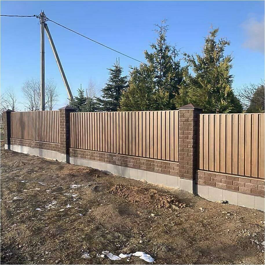 Забор из профлиста НС-21 цвет Printech темное дерево фото1 в Алматы
