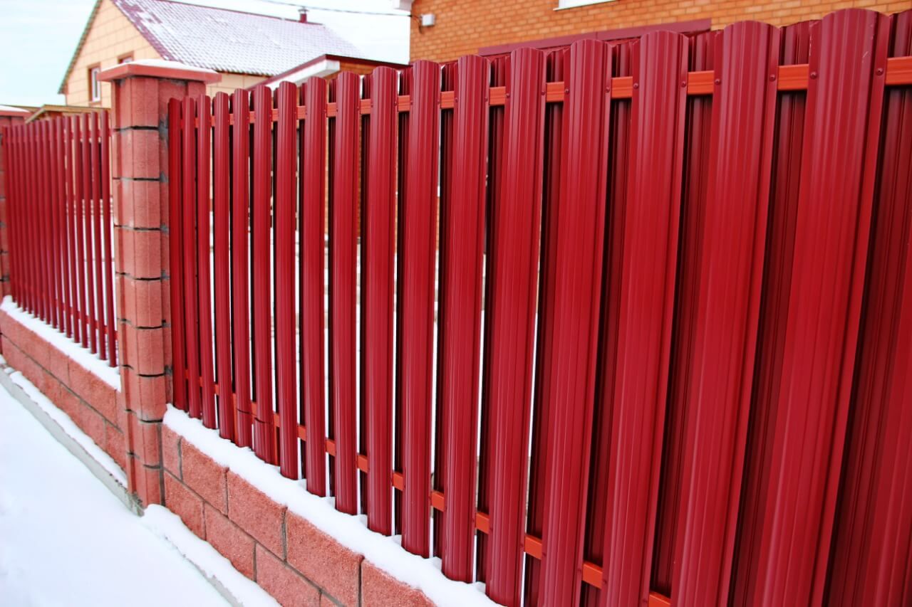 Забор из евроштакетника 30м RAL3005/3005 Красное Вино двусторонний в Алматы