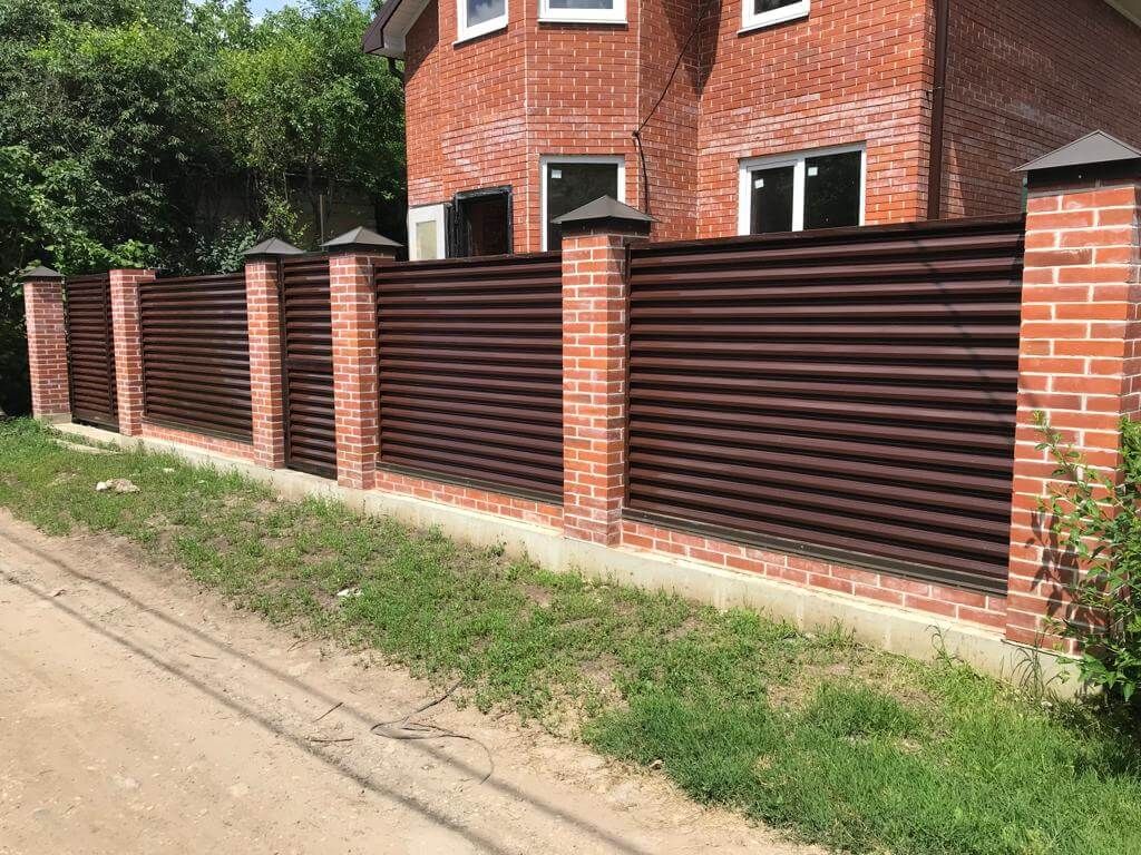 Забор из ламелей ЭКО-Z усиленных 25м RAL8017/8017 Шоколад двусторонний в Алматы