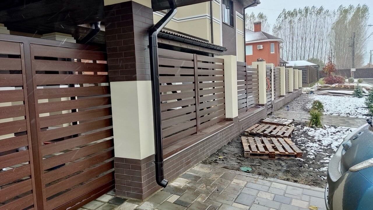 Забор-ранчо из металлопланкена 26м Мореный Дуб Printech фото 2 в Алматы