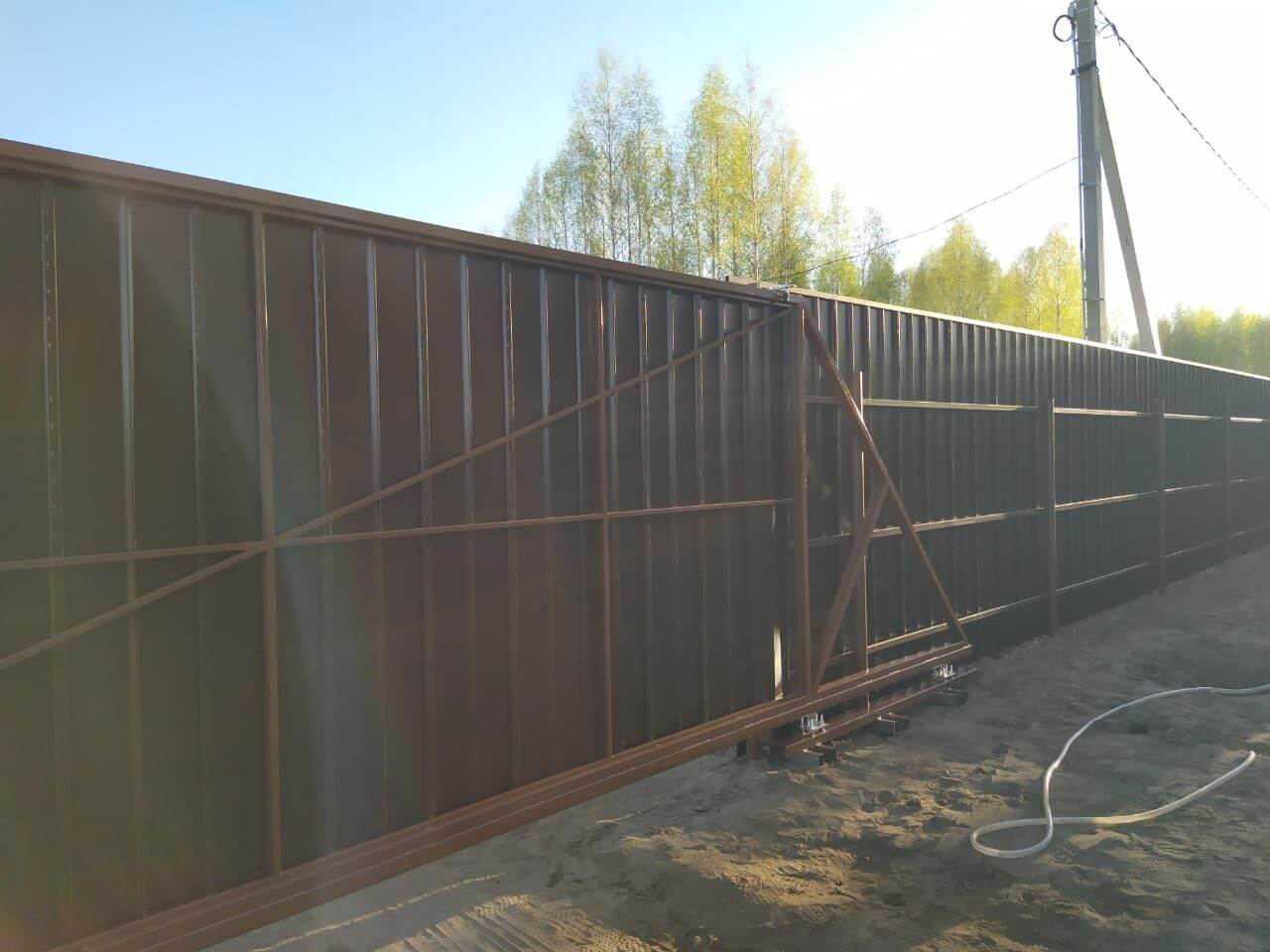 Забор из металлосайдинга ЕВРО-БРУС 25м Темный Каштан 3D Принтек фото 4 в Алматы