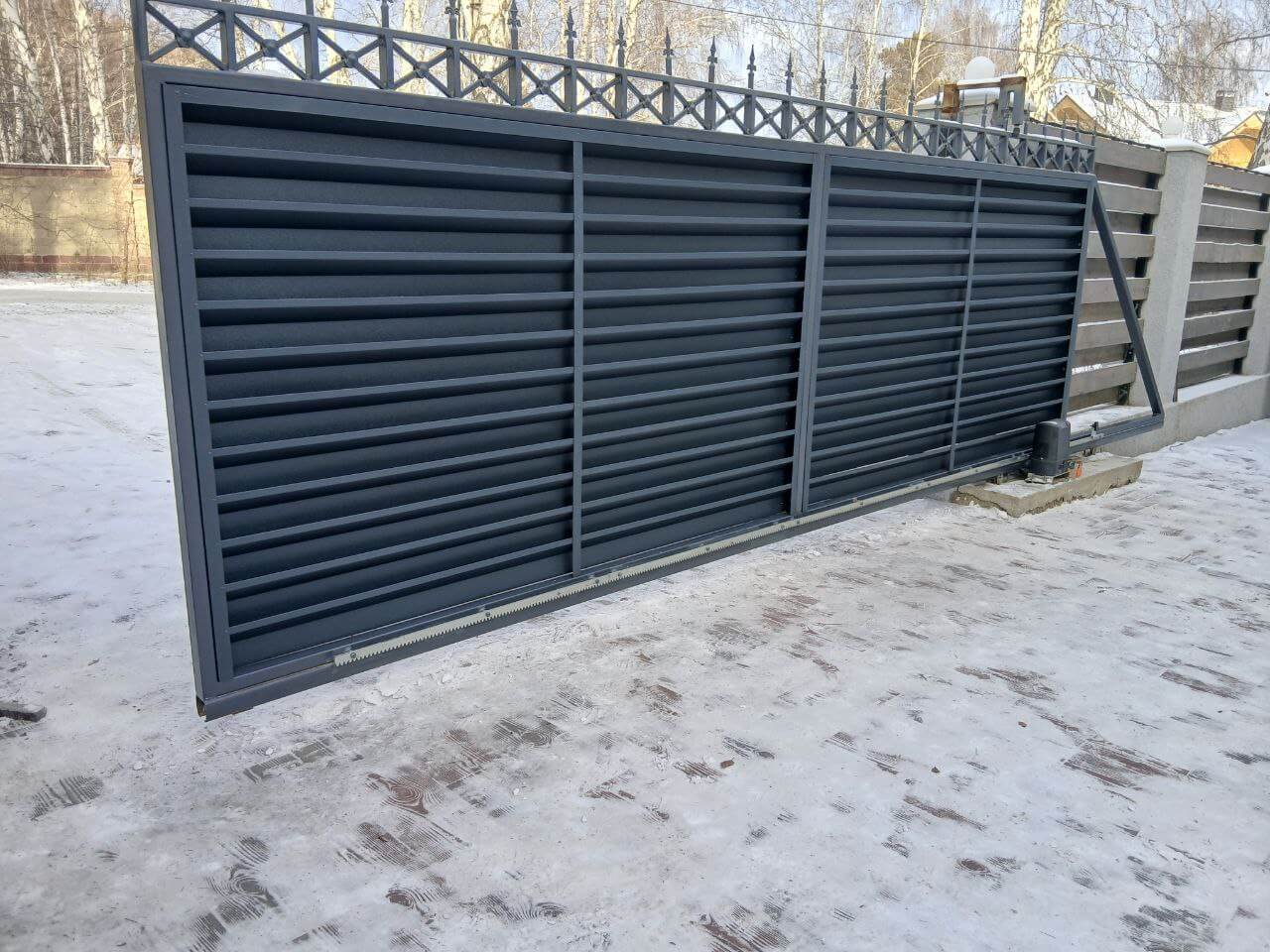 Входная группа из ламелей Хай-Тек RAL7024/7024 Серый Графит двусторонний МАТТЕ фото 8 в Алматы