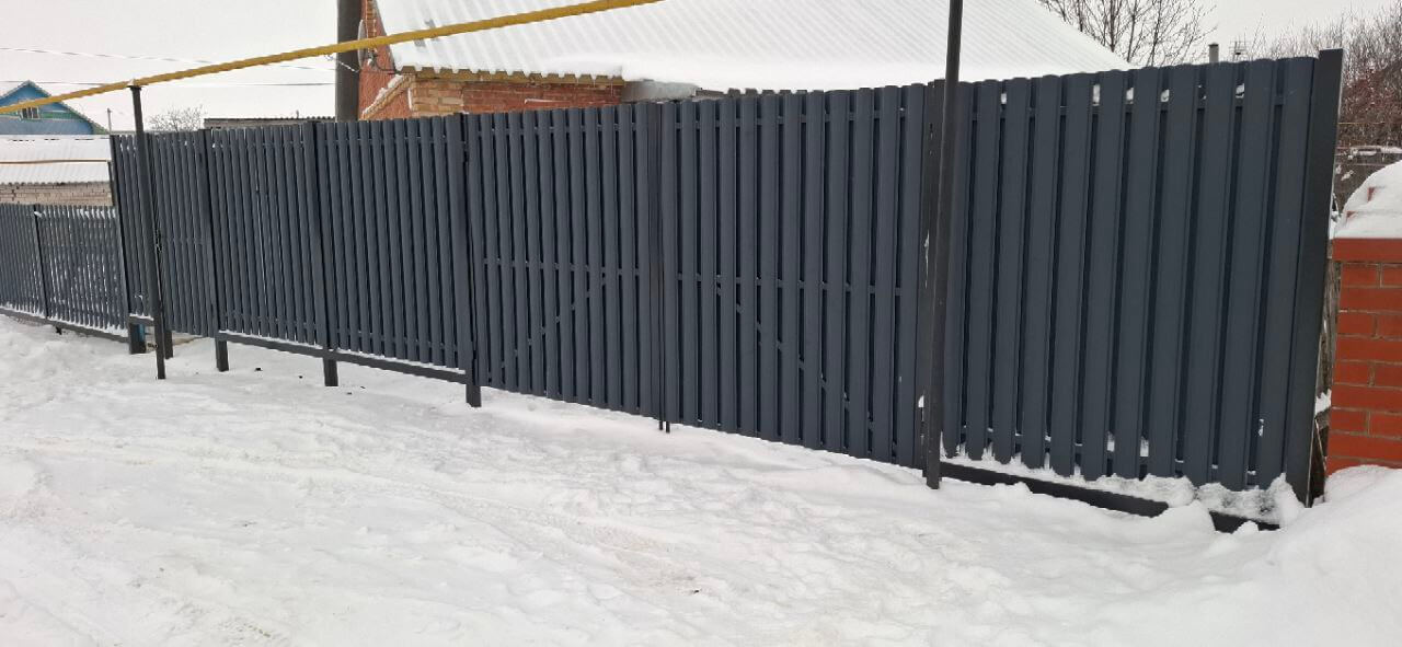 Забор из евроштакетника 27м RAL7024 Серый Графит МАТТЕ в Алматы