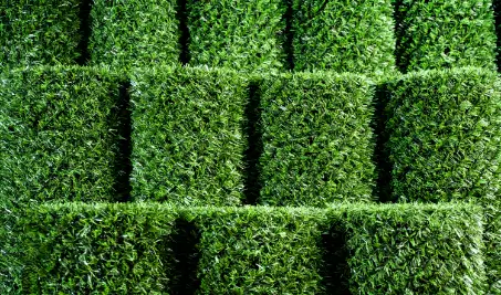 Нужен бесплатный расчет забора Grass Fence из искусственной травы в Алматы?