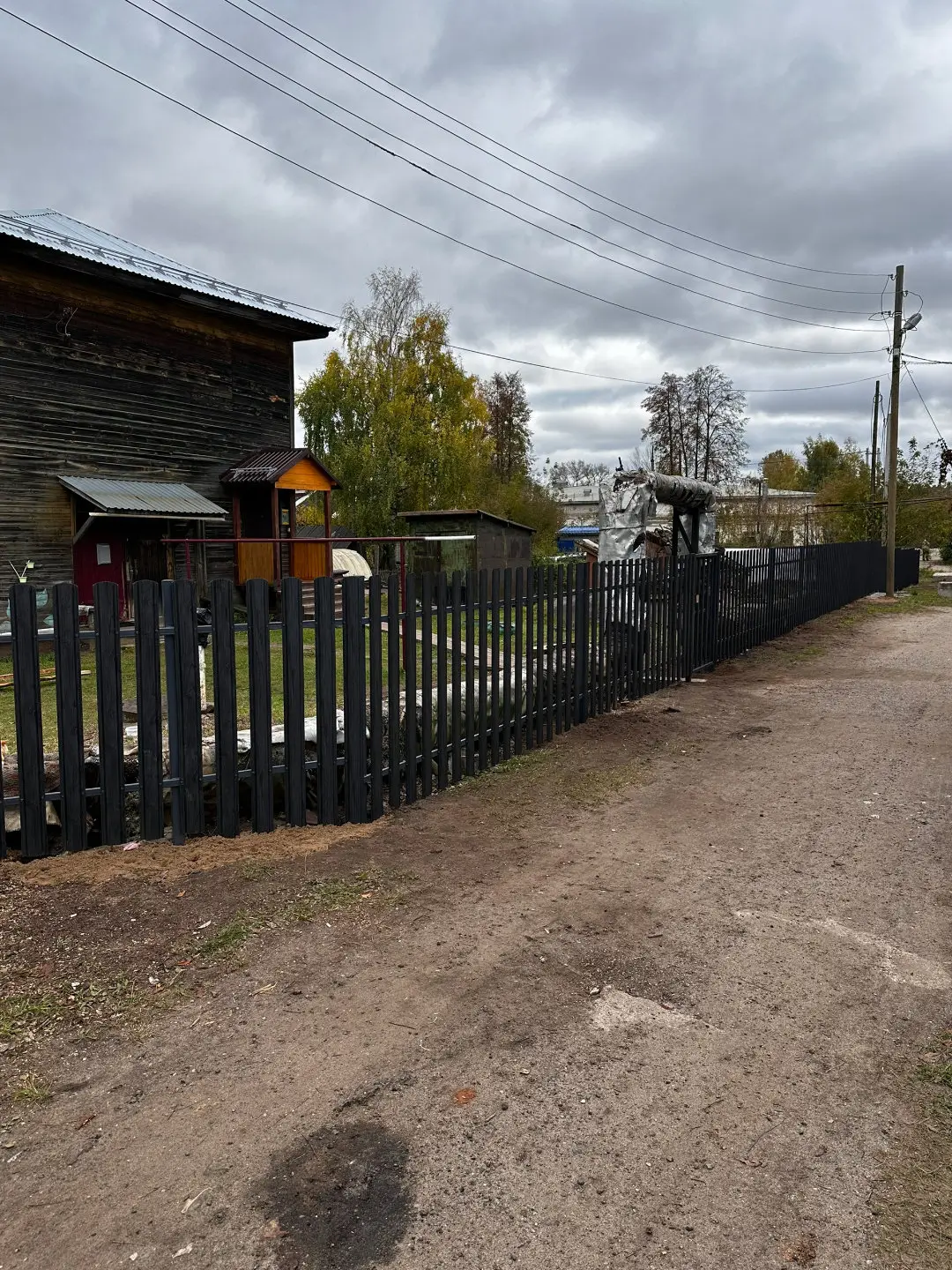Забор из евроштакетника 63м Черное Дерево 3D Принтек фото 3 в Алматы