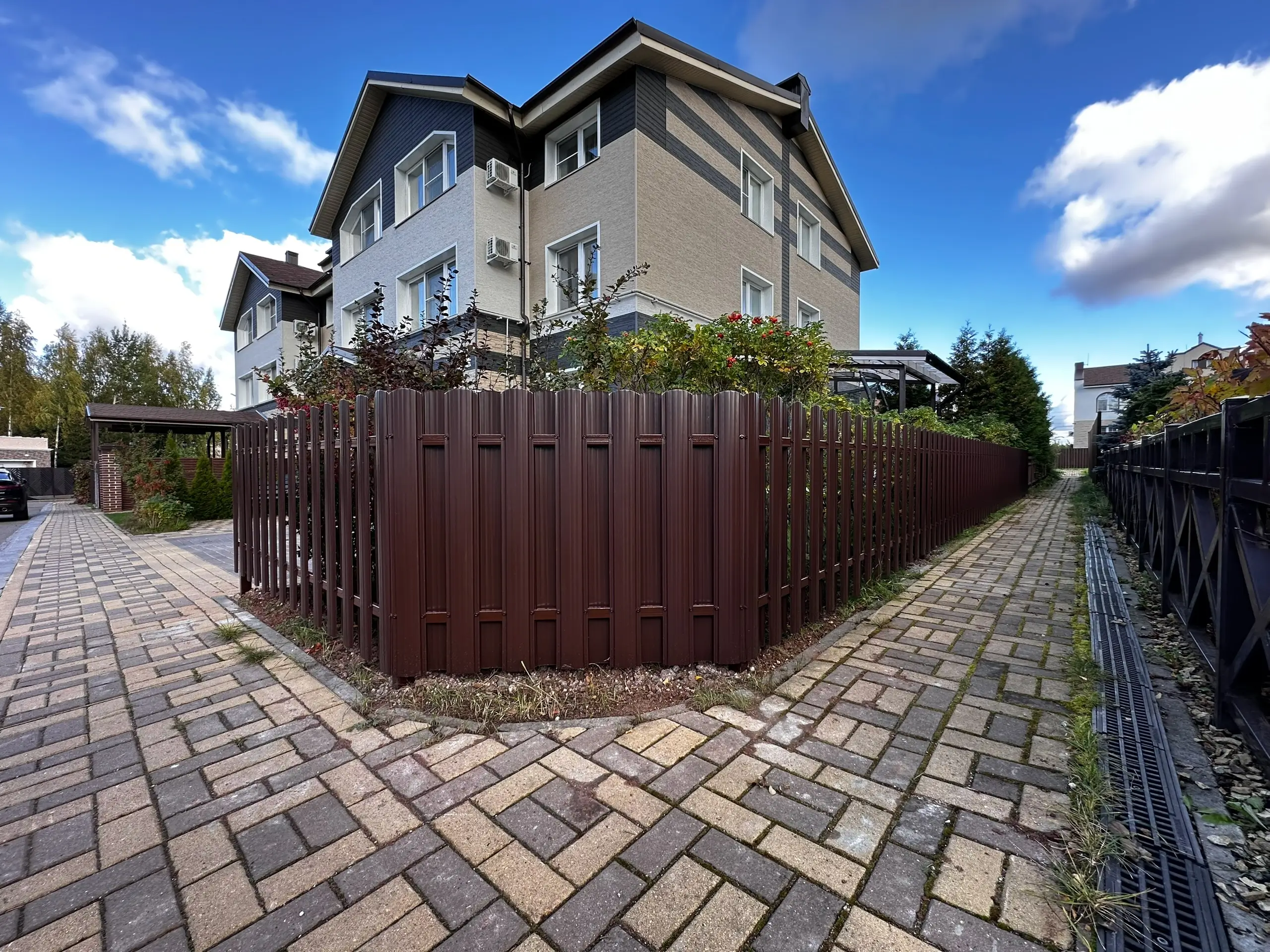 Заборчик из евроштакетника 18м RAL8017/8017 Шоколад двусторонний фото 1 в Алматы